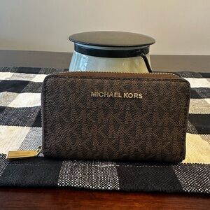 Michael Kors wallet